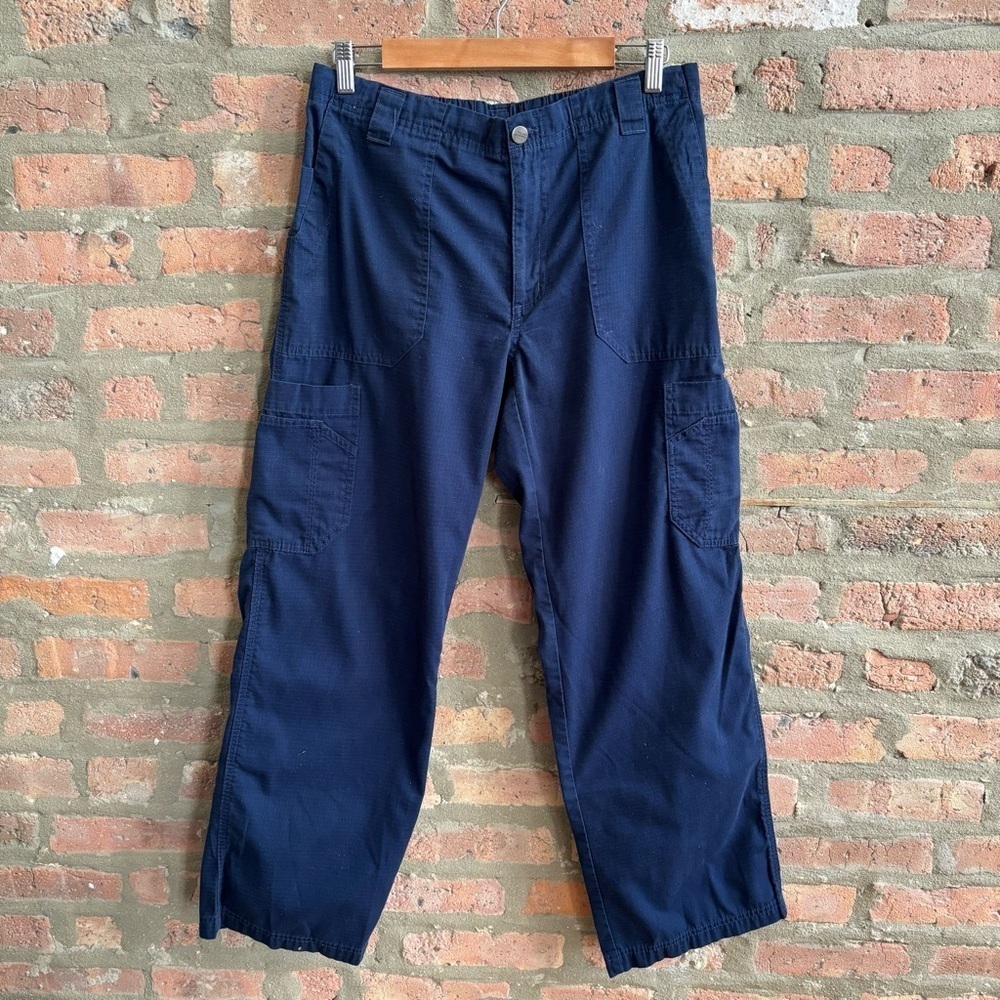 Carhartt Navy Cargo Pants fits like women’s medium